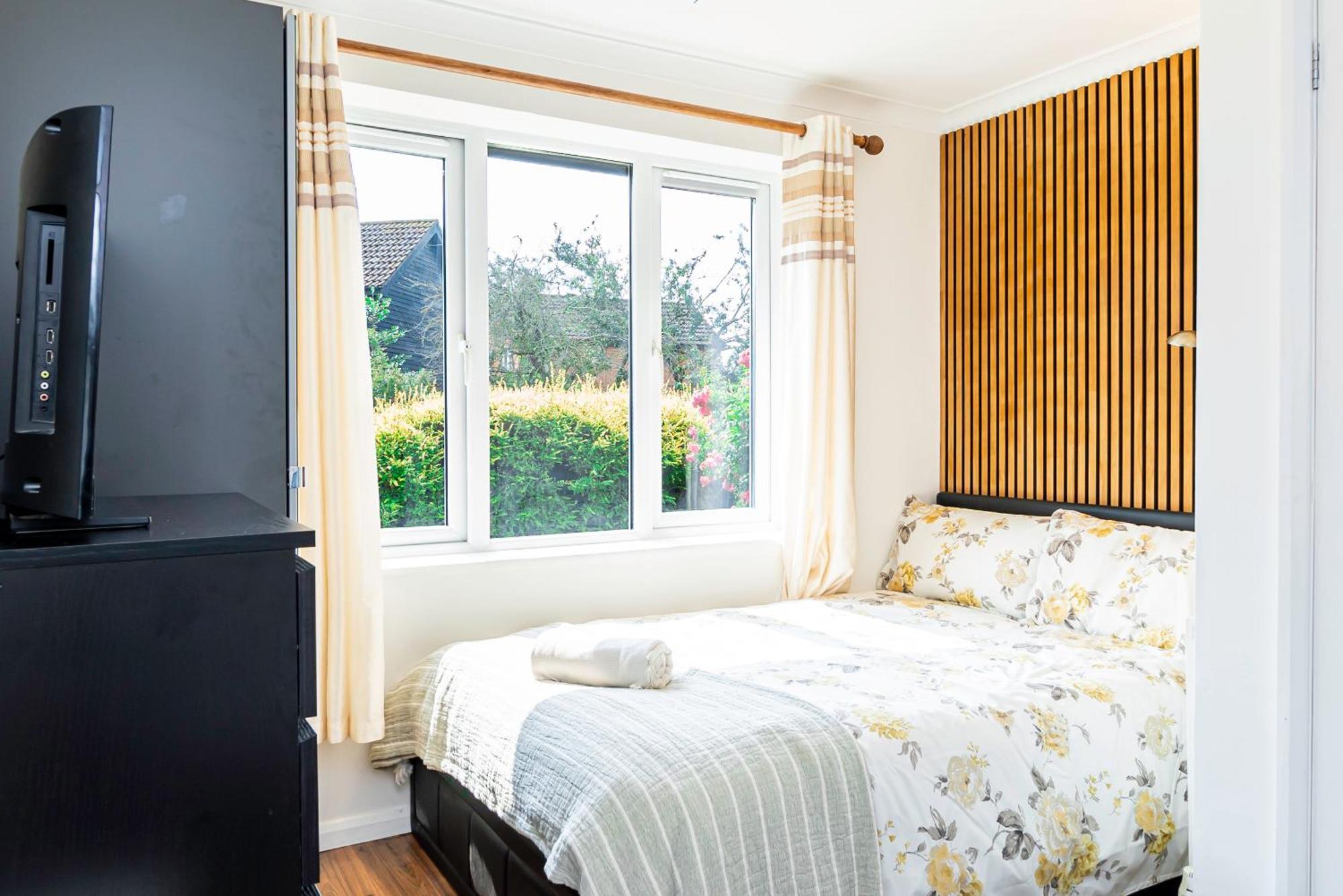 Earley Luxury Ensuite Room With Private Entrance Редінг Екстер'єр фото